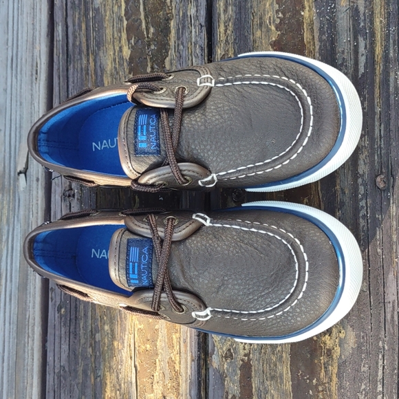 Nautica Kids Boat Shoe - Picture 15 of 17